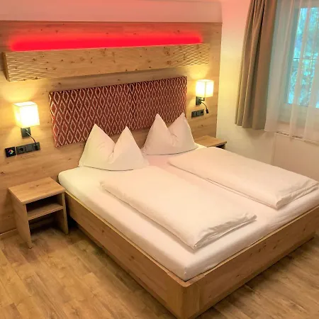 Bed & Breakfast Garni Siegmundshof - Inclusive Joker Card Im Sommer Saalbach-Hinterglemm