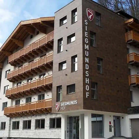 Bed & Breakfast Garni Siegmundshof - Inclusive Joker Card Im Sommer Saalbach-Hinterglemm