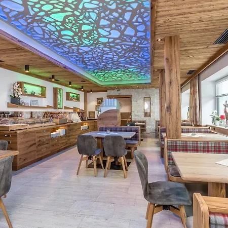 Bed & Breakfast Garni Siegmundshof - Inclusive Joker Card Im Sommer Saalbach-Hinterglemm